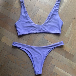 Lila bikini - Superfin lila bikini.