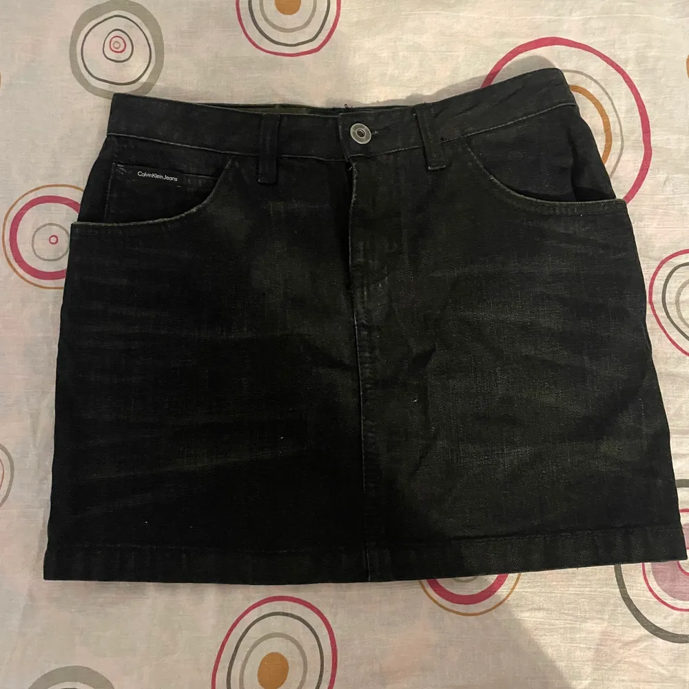 Skirt for Small size. Black. 50 kronor . Jeans & Byxor.