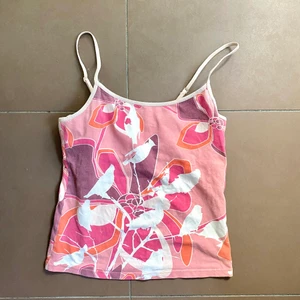 Rosa linne  - Jättesött rosa linne / topp, väldigt bra skick