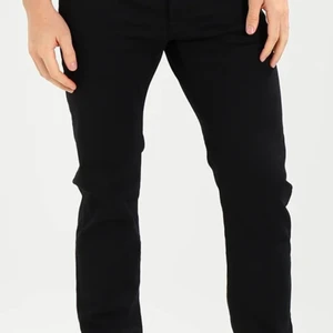 Jeans  - Snygga jeans byxor från G-star, passar jätte bra och är även i super bra skick. Storlek: Width - 31 & Length - 34. Nypris 550kr. Säljer för 250, pris går att diskuteras 