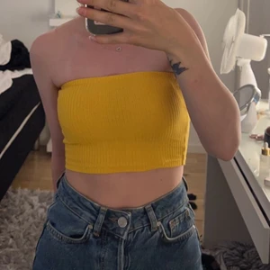 topp - Säljer denna toppen som inte används längre💕