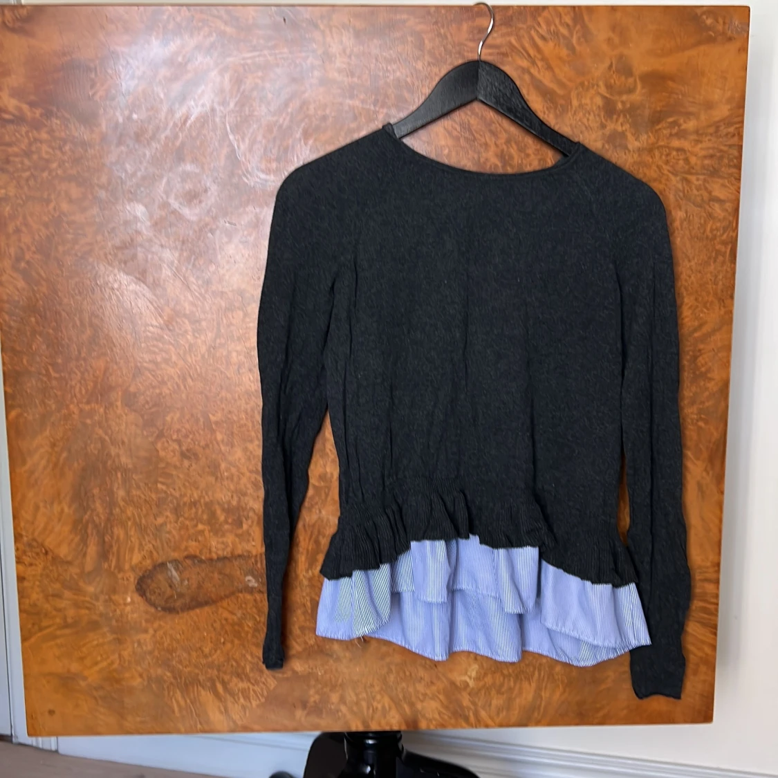 Fin tröja med inbyggd skjorta 😨