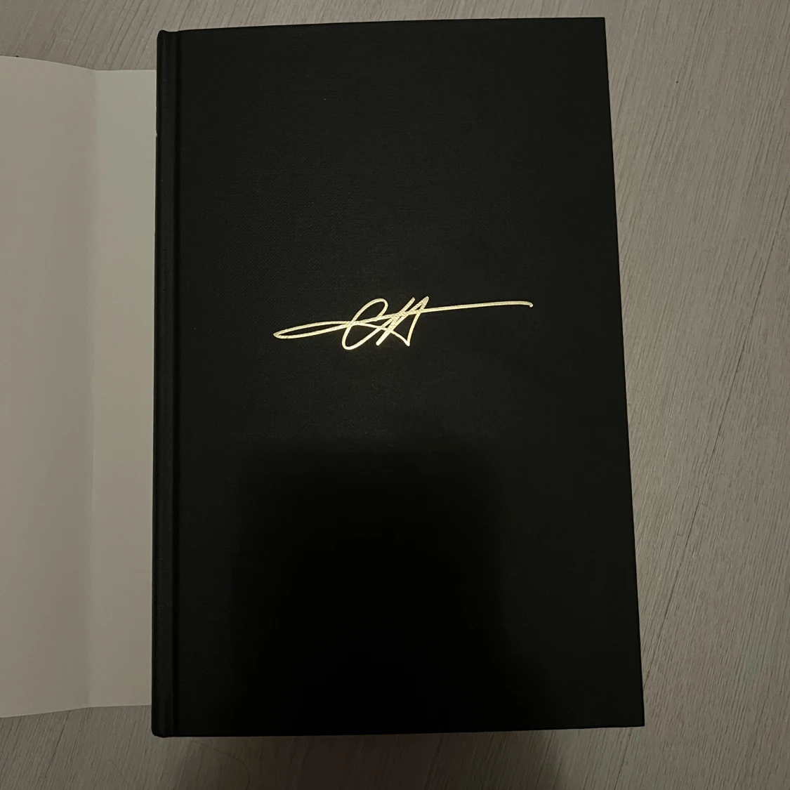 verity special edition - colleen hoover  - 91