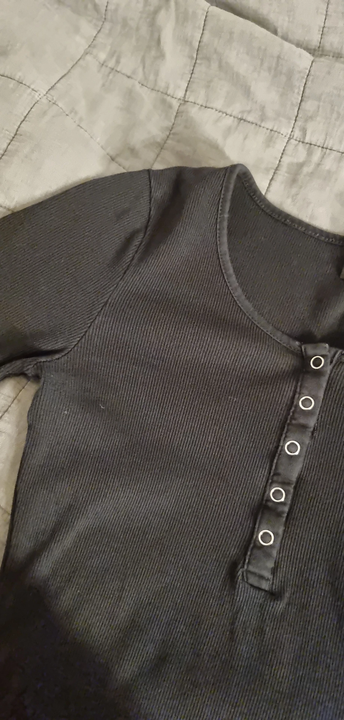 Svart Tröja från gina tricot  - 90