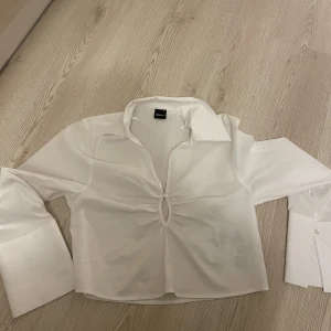 Blus - Blus o skjortmatrial, använd en gång