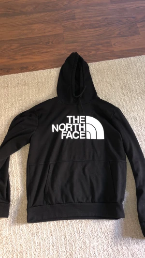 Storlek S båda  - Helt okej skick! 