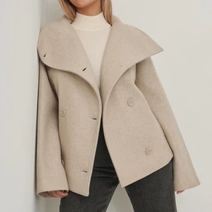 Nakd kappa - Fin kappa från Nakd, strl 36/38. Helt ny, 1300 kr men budgivning om fler är intresserade 