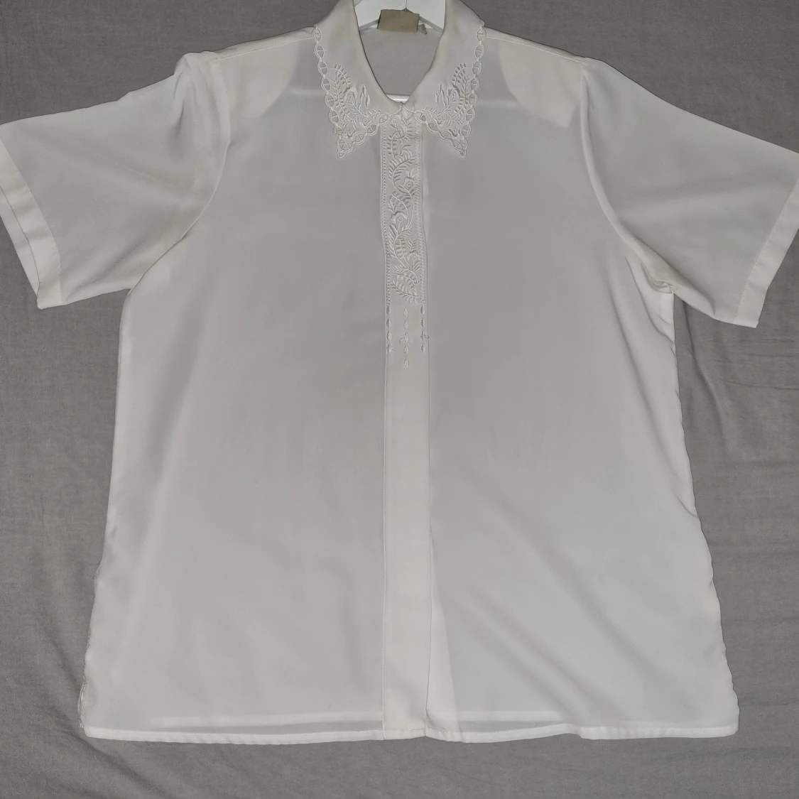 Oversized blus med axelvaddar - 91