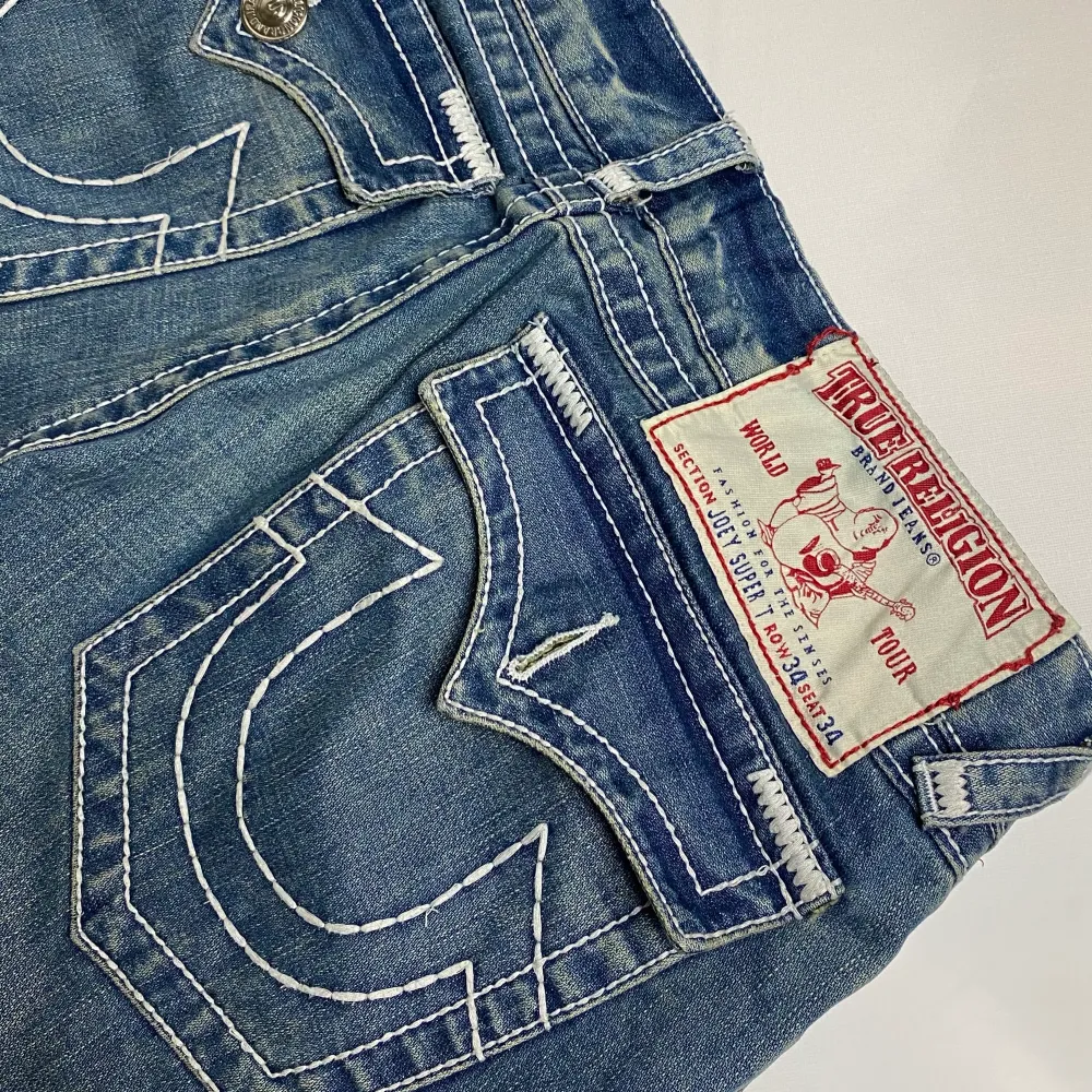 True religion jeans i bra skick  Väldigt snygga straight passform storlek 34. Jeans & Byxor.