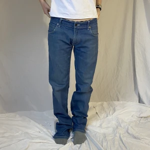 Lågmidjade baggy jeans - Midja - 84cm😍 innerbenet- 83 cm🥳 