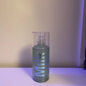 Milk primer - Milk primer som är lite använd 300kr inkl frakten Öppen för prisförslag och byten