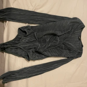 Body  - Grön body  I storlek xs  