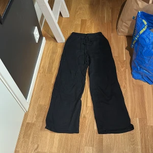 Mjukisbyxor - Bara att skriva om fler bilder eller mått önskas ☺️