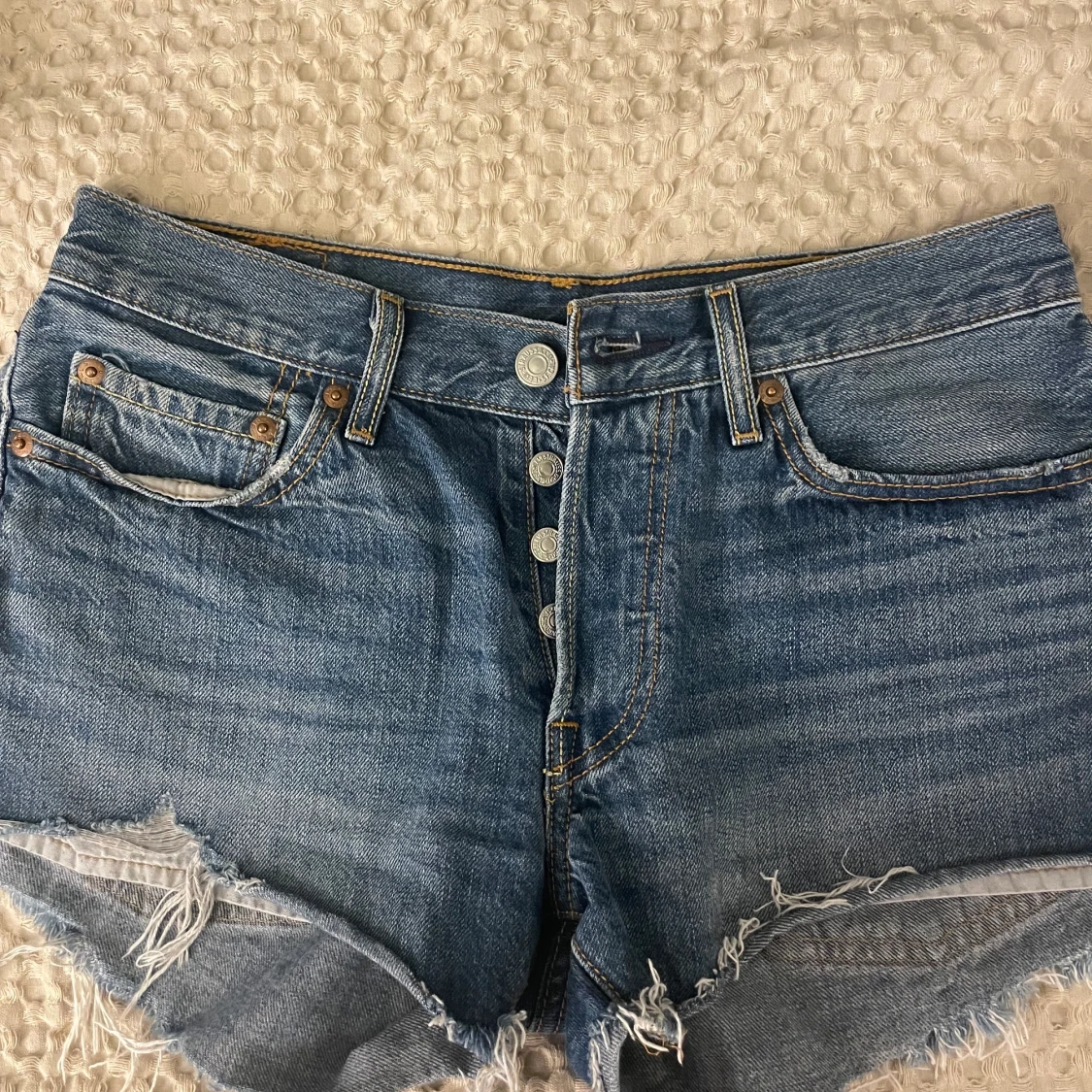 Levis shorts - 90