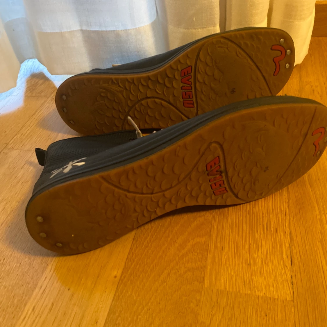 Evisu skor strl 41 - 90