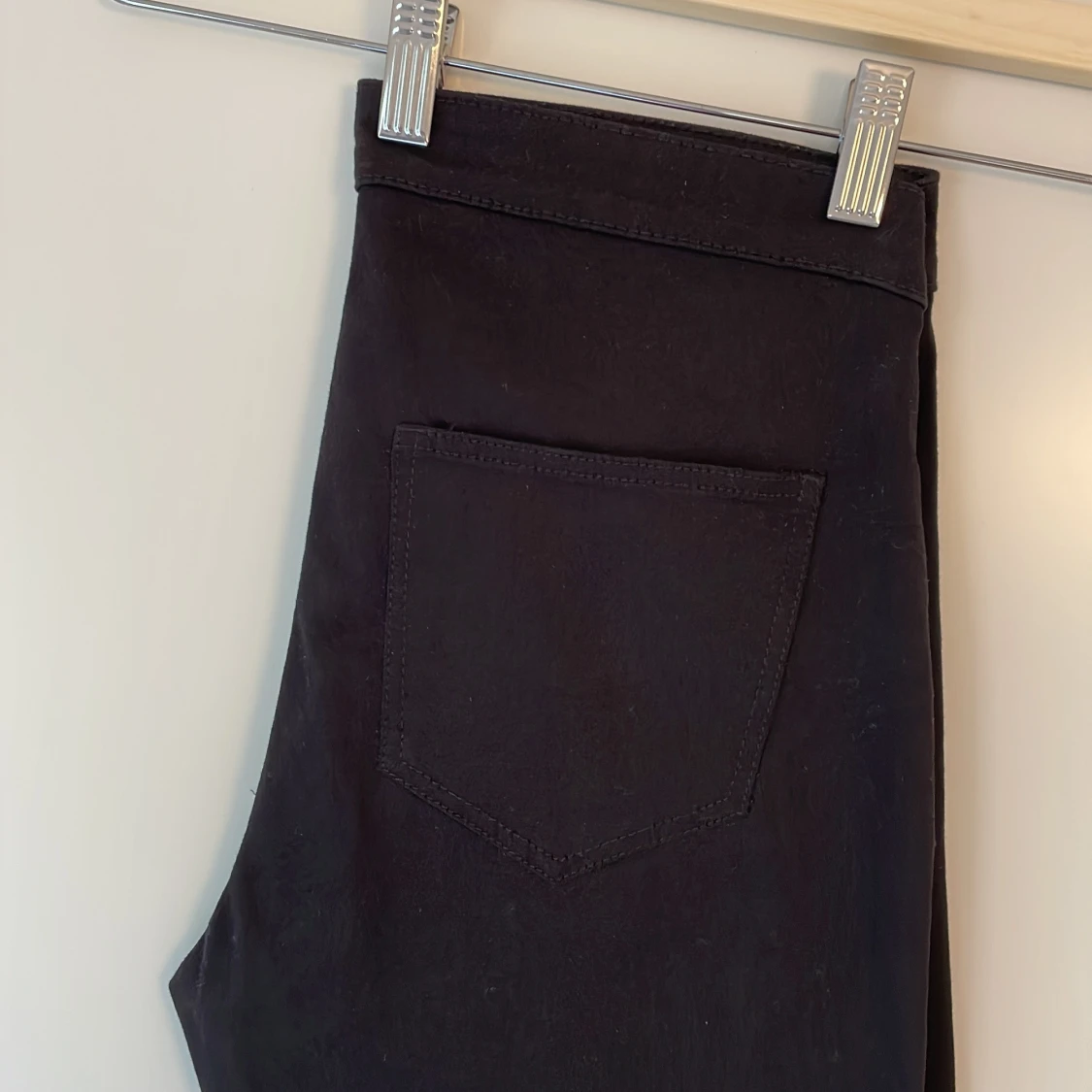 Nya svarta byxor från H&M  - 91