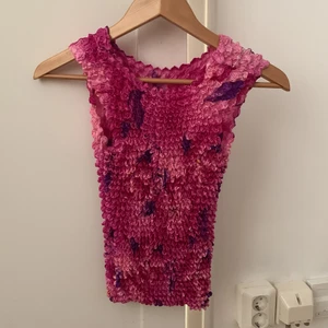 Popcorn topp, storlek S - Bra skick, passar S men även XS. Hämtas i Stockholm 