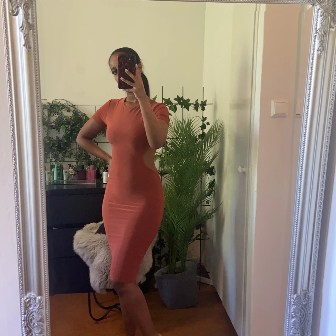 Missguided klänning med cut-out.