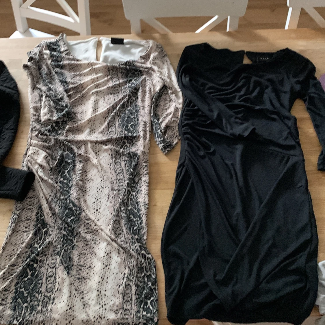 Klänningar xs  - 90