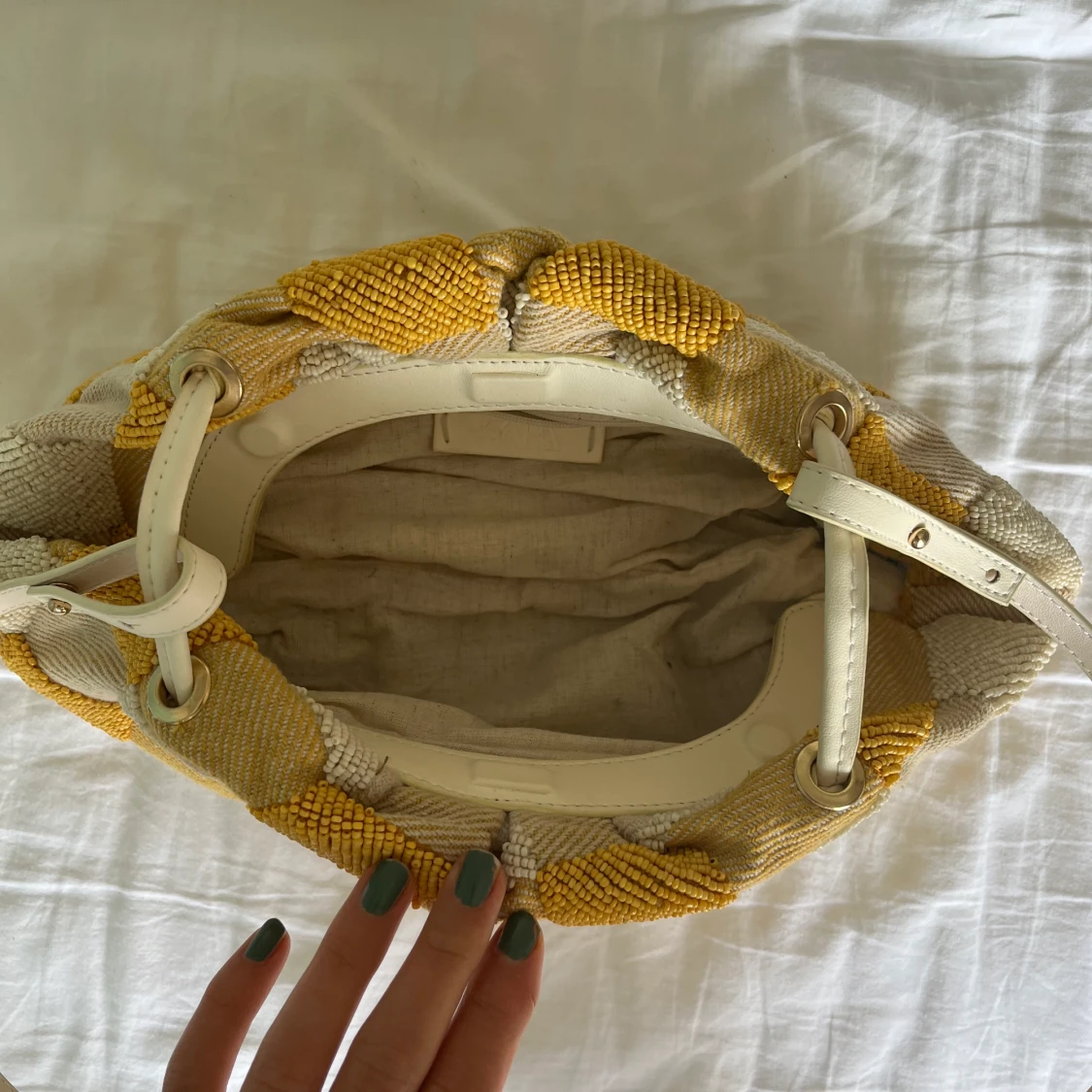 Rutig väska från zara - 90