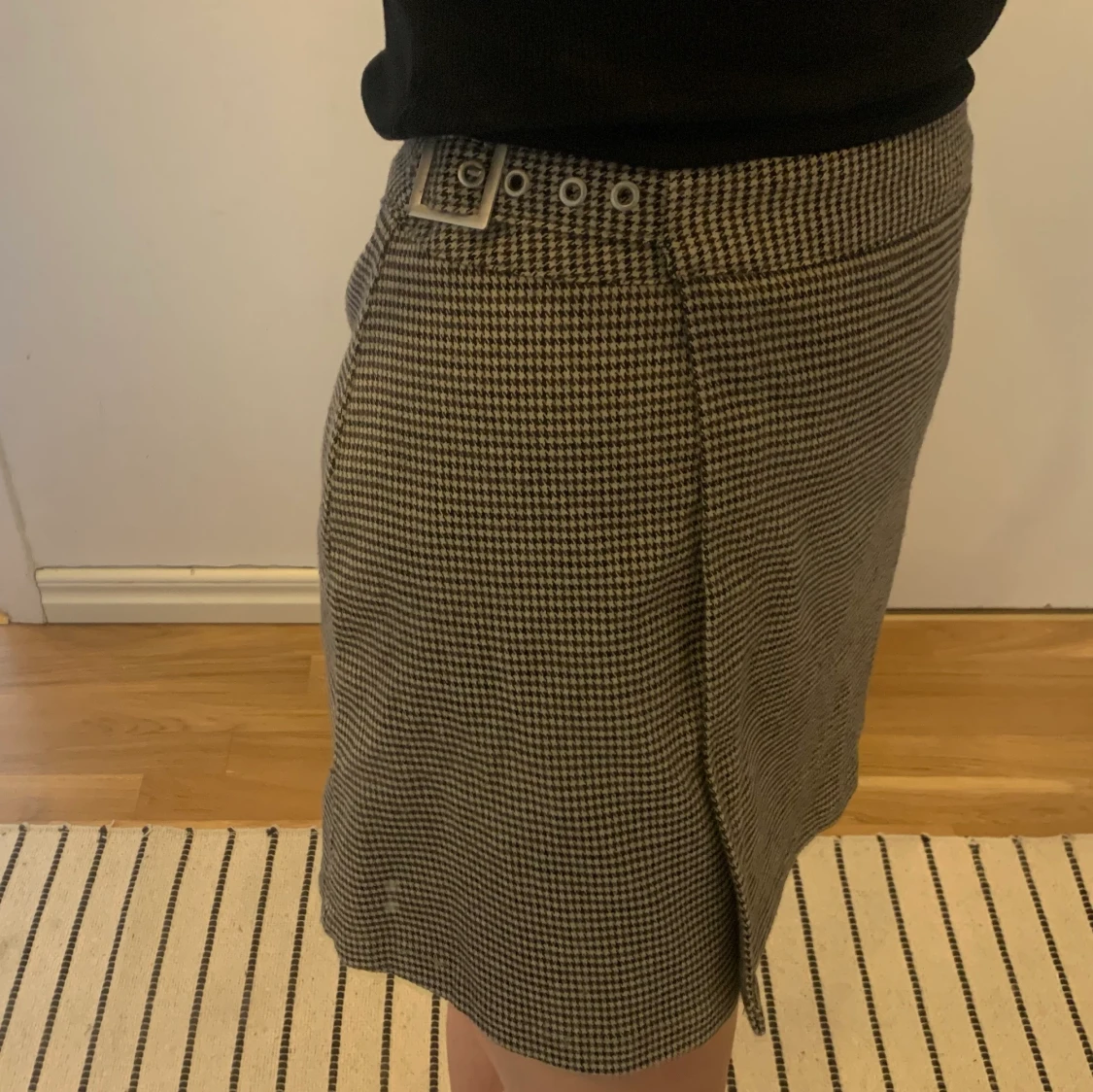 Snygg rutig kjol i storlek XS - 90