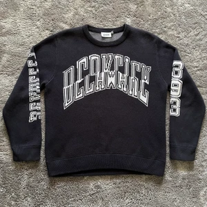 Blå tröja storlek M - Använd 4-5 gånger och är i nyckick. Oversized passform. 