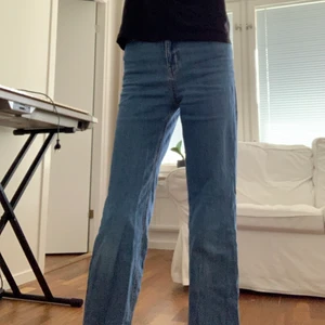 Jeans - Jeans från Lindex i storlek 152, XXS.