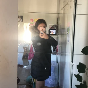 Polo - Använd endast för visning! Pälsjacka äkta päls:) köpt förra året och säljer för att den inte kommit till användning