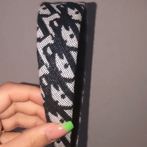 Hårband - Dior inspirerad Ny!