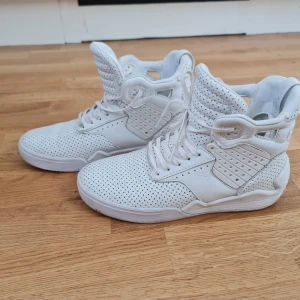 Supra skytop - Ny skick. Använda en gång. 