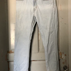 Levis 501 - Jeans från levis skateboarding så dom är mer slitstarka än vanliga 501. Bra skick. Mer bilder fixas efter förfrågan