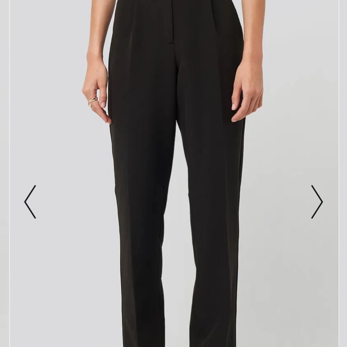  svarta kostymbyxor från NA-KD