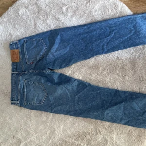 Jeans - Jeans som jag aldrig använder från Levi’s, W 30 L 32. Inga defekter