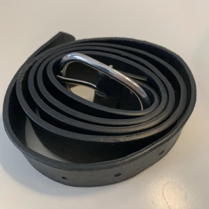 Svart bälte  - 15kr+ frakt 