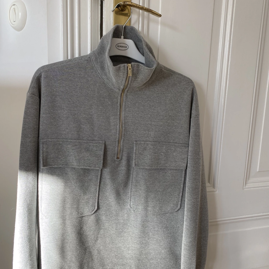 Grå zip-tröja mango 