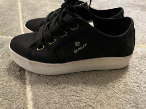 Gant sneakers  - Storlek 37 använda endast en gång.