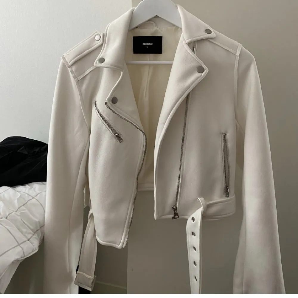 White jacket from Bik Bok  Size: S Worn once . Jackor.