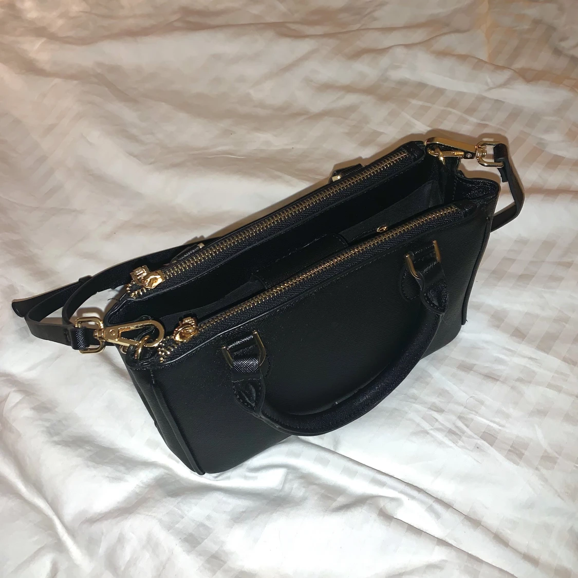 Svart handväska  - 90