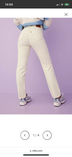 Levis jeans - Säljer ett par helt oanvända Levis 70 High Waits slin straight, beiga. Nypris 1350 Finns i Skövde, kan skickas😊 Egna bilder kan fås