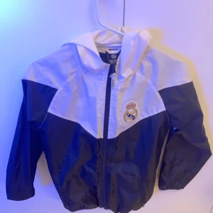 Real Madrid Wind Breaker Vintage 2000s - Fitted Wind Breaker 