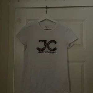 Juicy couture T-shirt 150kr - Stl S
