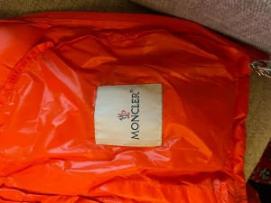 Moncler jacka dun  - Helt ny, felköp.