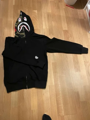 Bape Hoodie Strlk M - Beställning i DMs