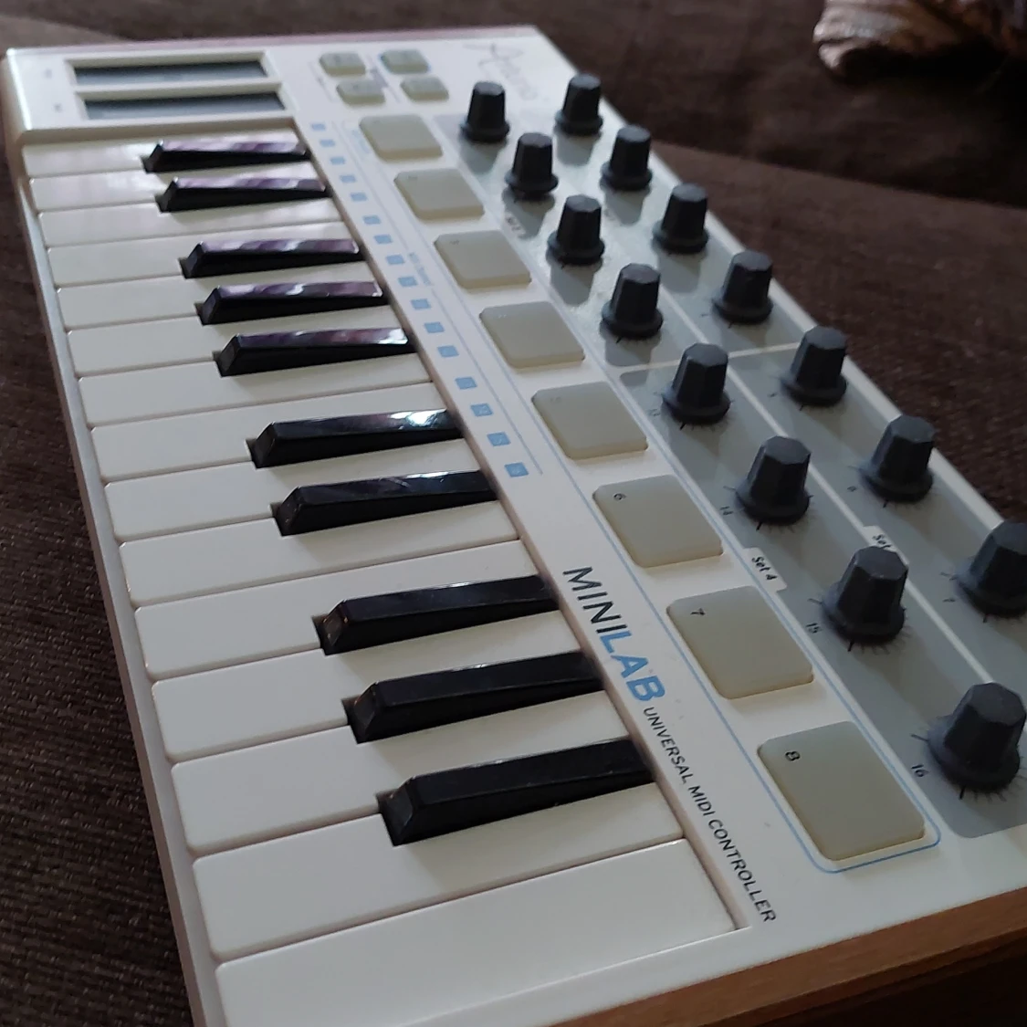 Synthesiser helt ny arturia mini lab - 90