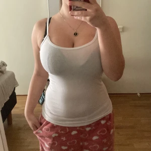 Linne - Ett vitt linne som ej kommer till användning. 