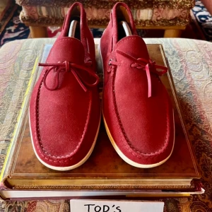 Tods skor - I nyskick  Strl:43