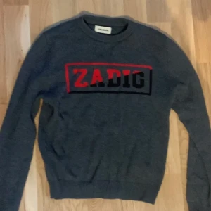 Skit cool Zadig tröja - En jätte fin Zadig tröja i storlek s