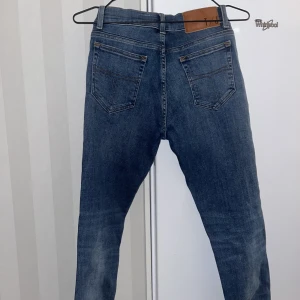 Tiger of sweden jeans - Jeans som jag inte hunnit haft så mycket för jag hann växa ur dom, så skicket är som nytt!