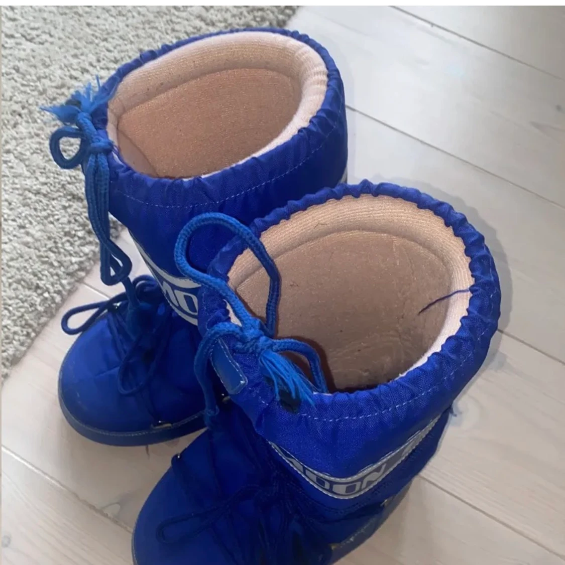 Moon boots💙 - 91