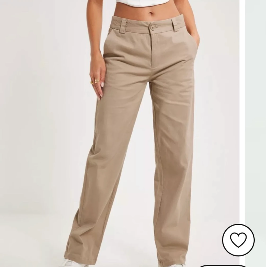 Nelly- low waist straight leg chino